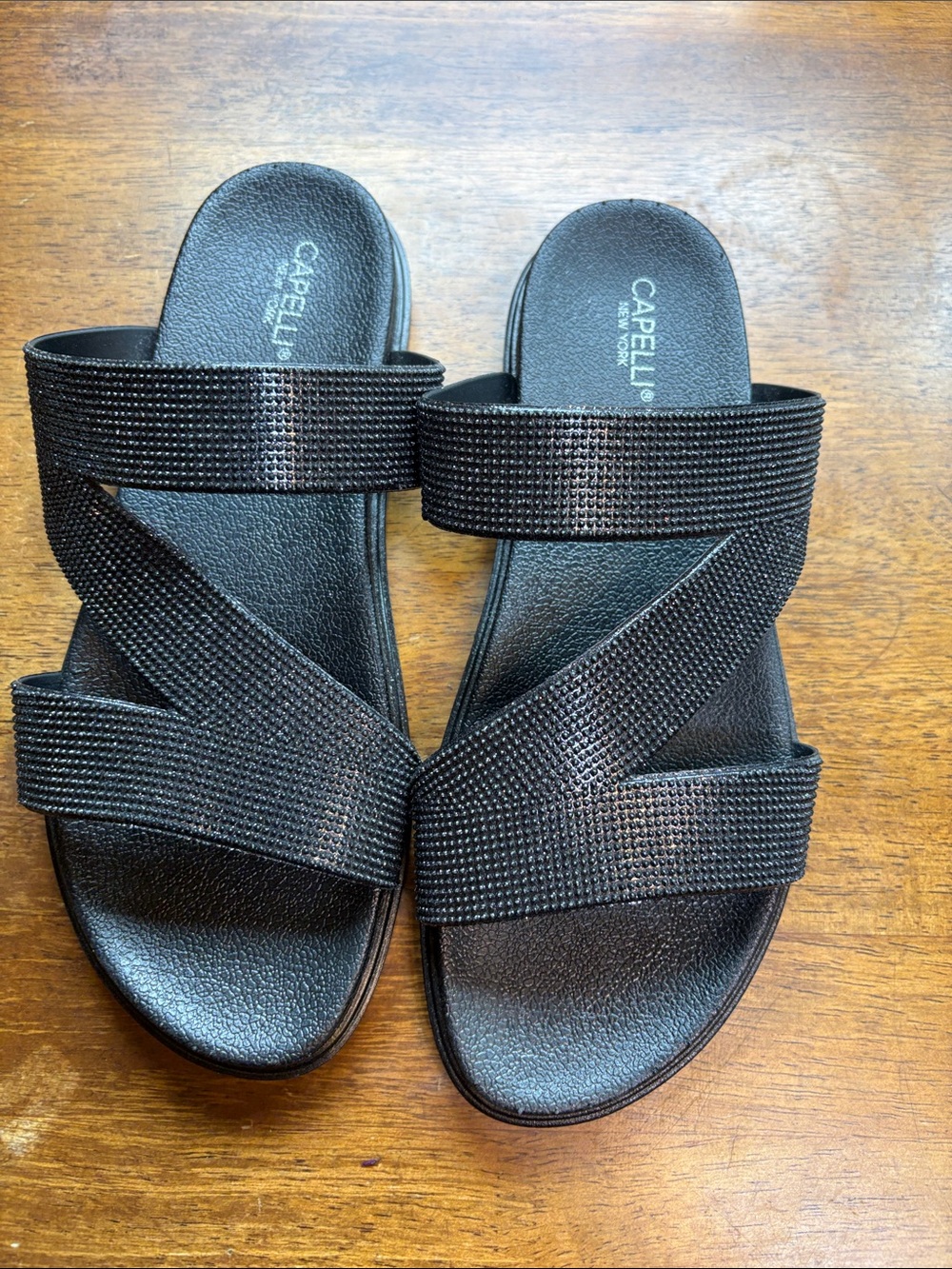 Capelli of New York Black Crisscross Elastic Slide Sandals Size 7.5 / 8 EUC